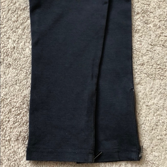 Tea Collection Leggings w/side ankle zippers - Picture 3 of 4